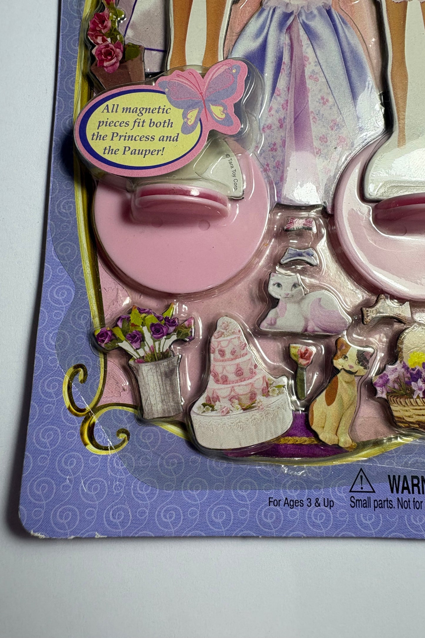 2004 Barbie Princess & The Pauper Magnetic Fashions
