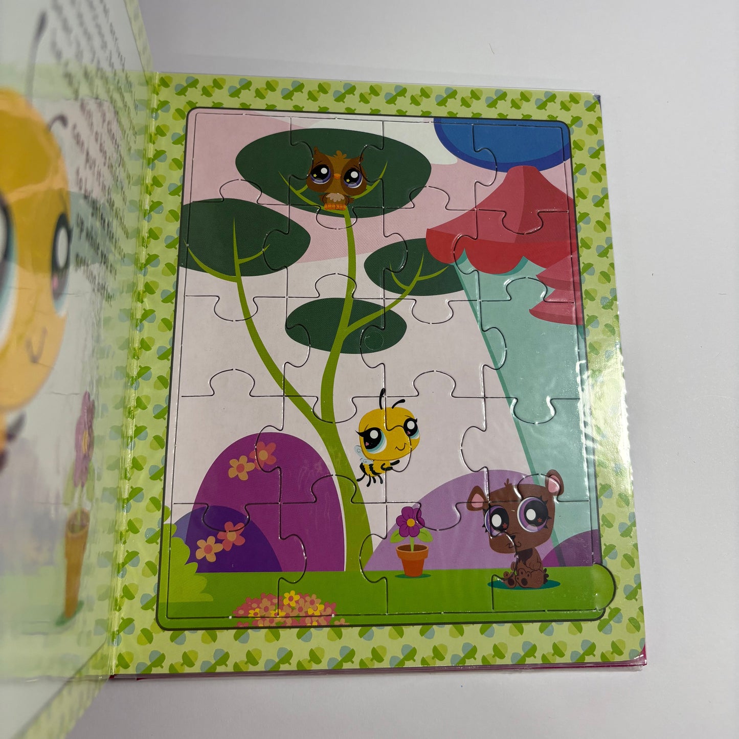 2010 Littlest Pet Shop Friends Forever Jigsaw Book